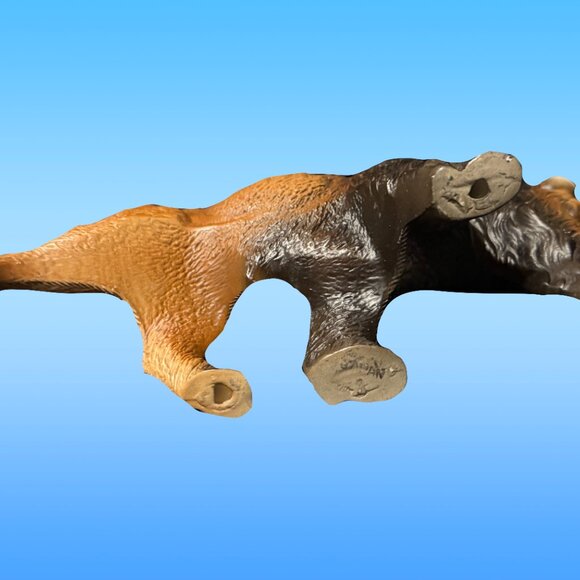 Ceramic buffalo - Picture 4 of 4